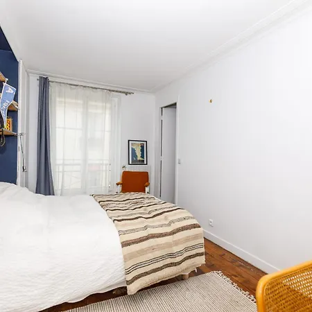 Apartman Beautiful Design In Near The Louvre *